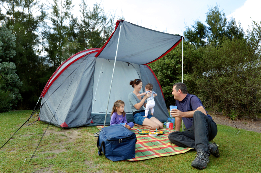 famille en camping en Bretagne